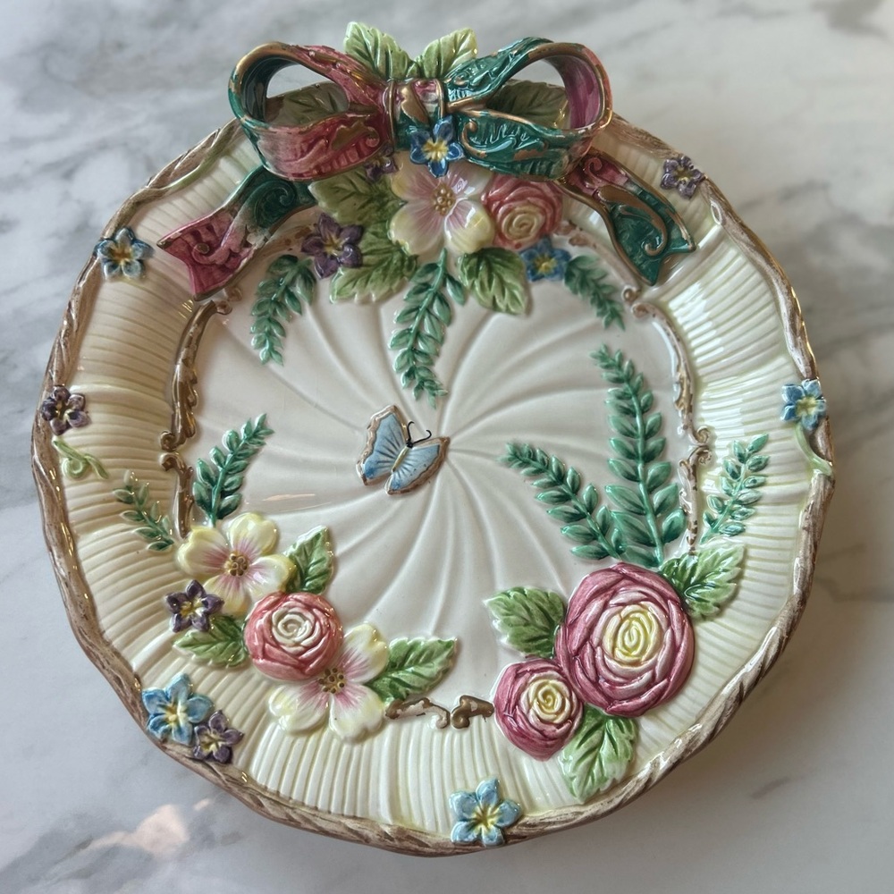 Vintage Fitz and Floyd Classics Embossed Plate